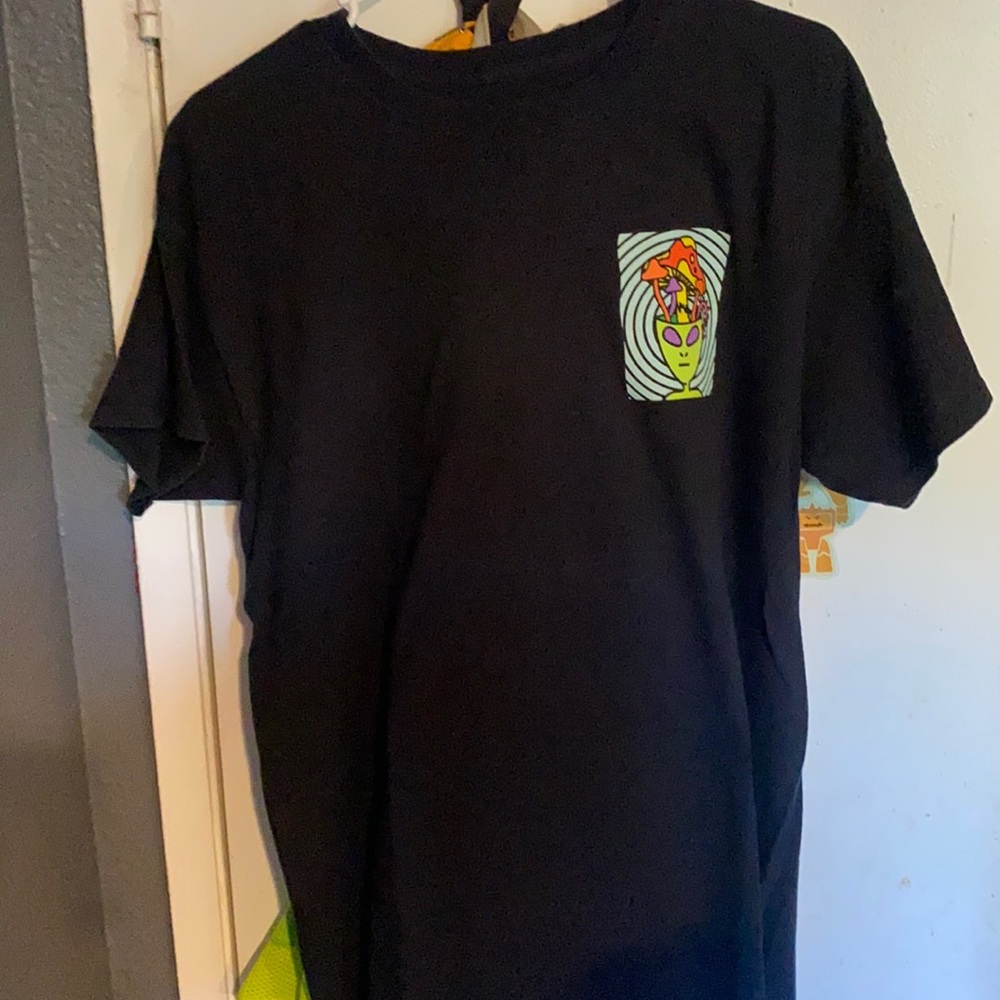 A lab alien tshirt